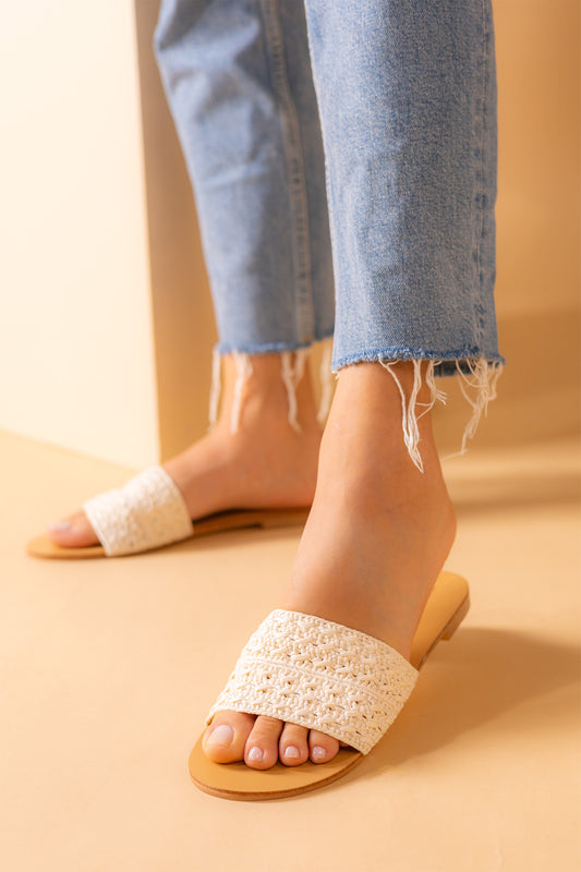 The Sandra 01-5240