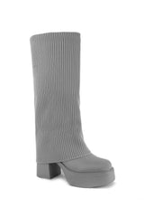 The Robin 01-5601 The Robin 01-5601