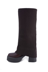 The Robin 01-5601 The Robin 01-5601