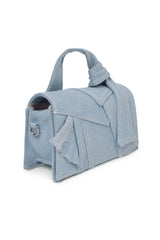 The Levis- 0251011 The Levis- 0251011