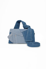 The Levis- 0251011 The Levis- 0251011