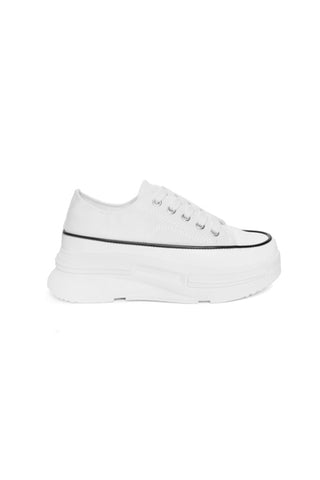 01-4317 Flat Sneaker