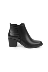 01-4618 leather Ankle Boot