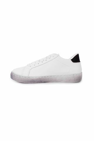 01-4882 Flat Sneaker
