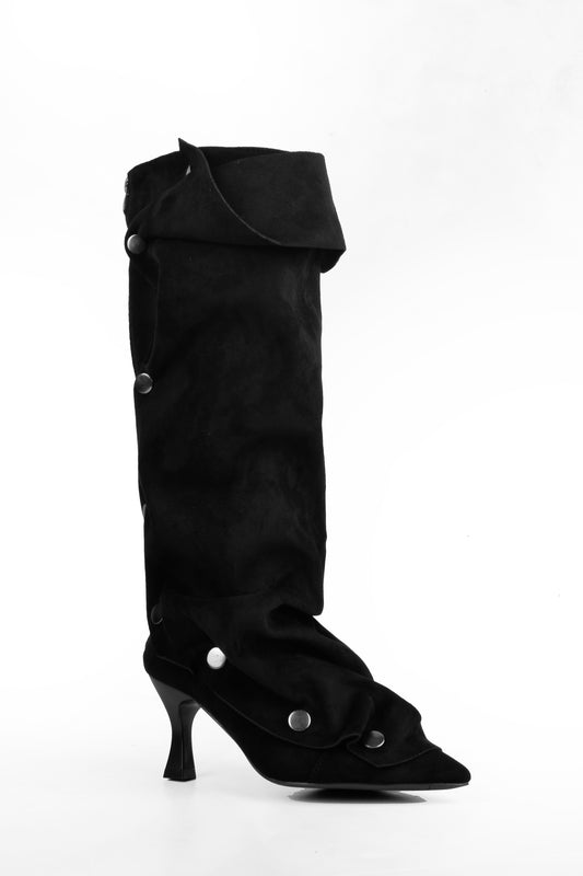 01-5039 Studed KneeBoot