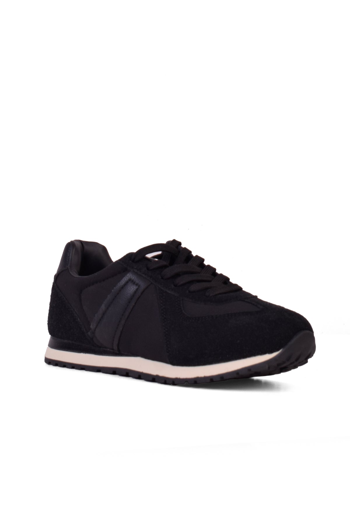 01-5093 Comfy Flat Sneaker