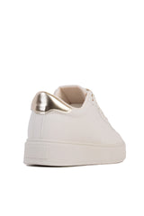 01-5126 Comfy Flat Sneaker