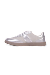 01-5148 Comfy Flat Sneaker