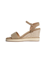 The Stranda 01-5256