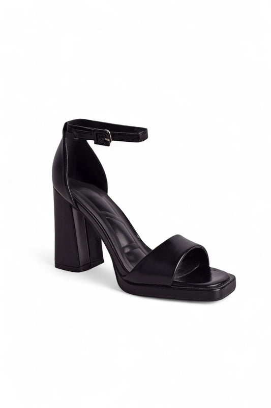 01-5274  Heel Sandal
