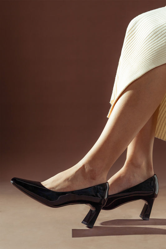 Delilah Pump 01-5323