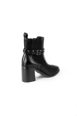 The Eleanor 01-5588