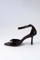 The Caren 01-6075