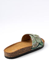 The Sandy Beach 01-6157