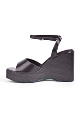 The Courtnie 01-6181
