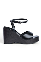 The Courtnie 01-6181