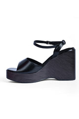 The Courtnie 01-6181