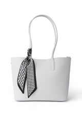 The Adriana 025658