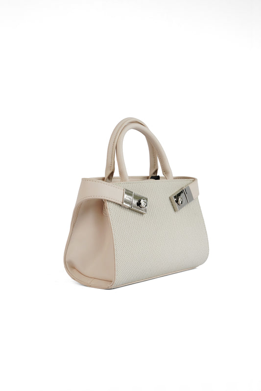 The Cordelia 025758