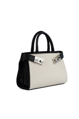 The Cordelia 025758