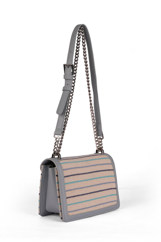 The Bella 025759