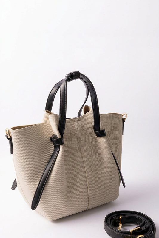 The Lola 025856