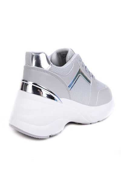 01-3683 Sneaker