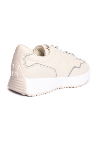 01-3689 Sneaker