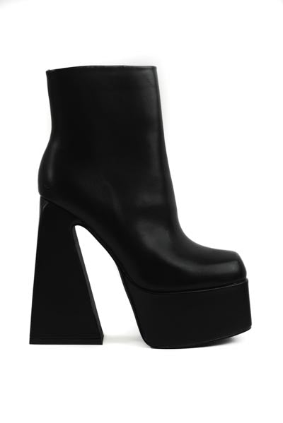 01-4073 Flared Heel Ankle Boot